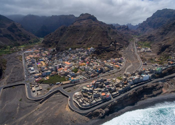 Santo Antão, in Cape Verde, is an island of lush landscapes: towering mountains, verdant valleys, crystalline streams, and stunning beaches. It is a mix of natural, cultural, and historical beauty